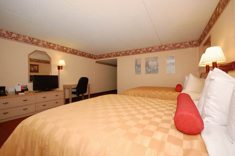 Ramada By Wyndham Murfreesboro - Murfreesboro, TN