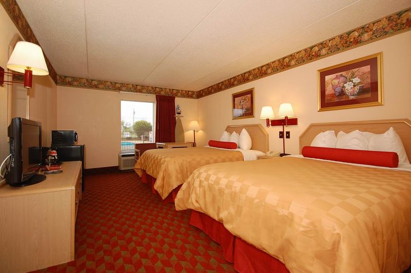 Ramada By Wyndham Murfreesboro - Murfreesboro, TN