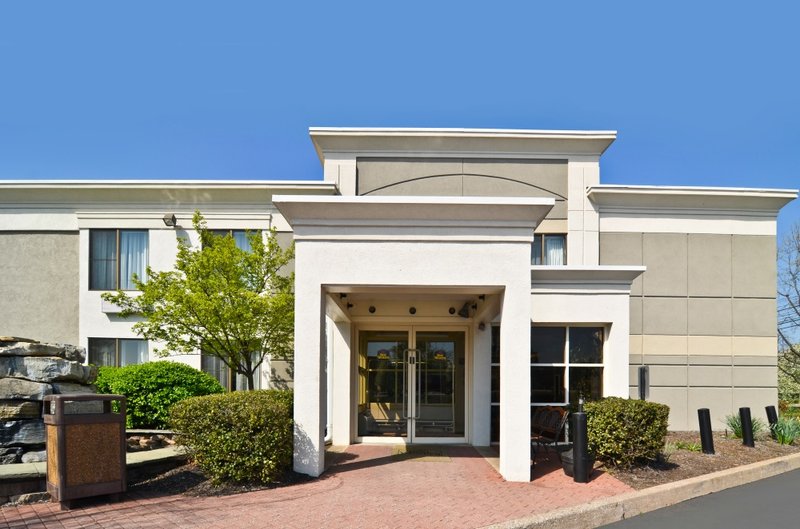 Red Lion Inn & Suites Hershey - Hershey, PA