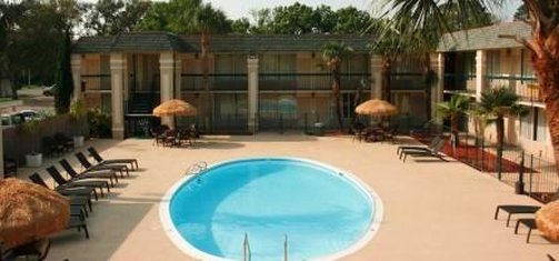 Carmel Inn & Suites - Thibodaux, LA