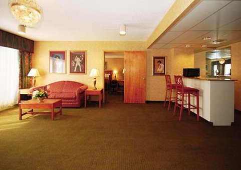 Clarion - Tupelo, MS