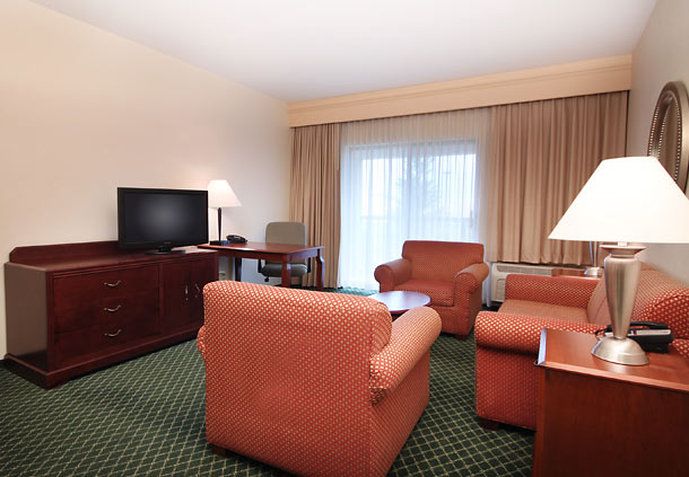 Courtyard By Marriott Roseville Galleria Mall/Creekside Ridge Drive - Roseville, CA