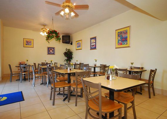 Comfort Inn-Oceanfront - Daytona Beach, FL