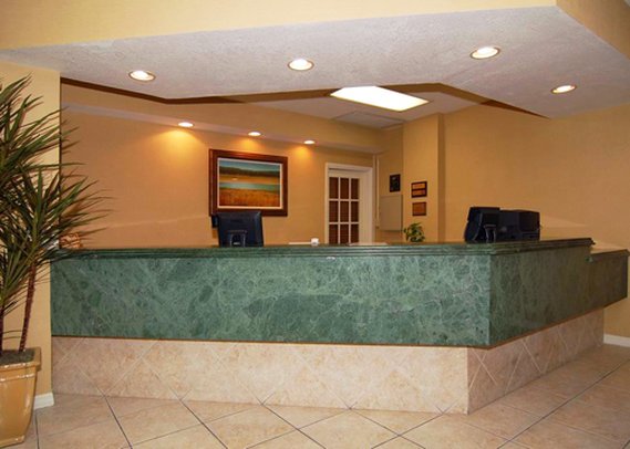 Comfort Inn-Oceanfront - Daytona Beach, FL