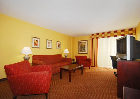 Comfort Inn-Oceanfront - Daytona Beach, FL