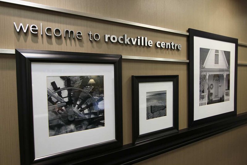 Hampton Inn & Suites Rockville Centre - Rockville Centre, NY
