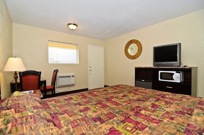 Americas Best Value Inn - Refugio, TX