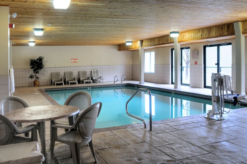 Best Western Sunapee Lake Lodge - Newbury, NH