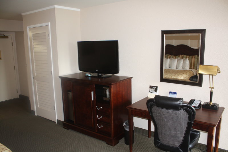 Best Western Plus Inn At The Vines - Napa, CA