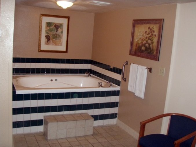 Nite Inn - Studio City, CA