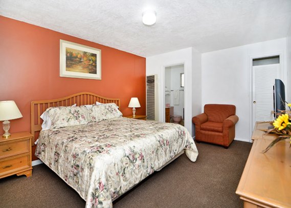 Rodeway Inn & Suites - Bend, OR