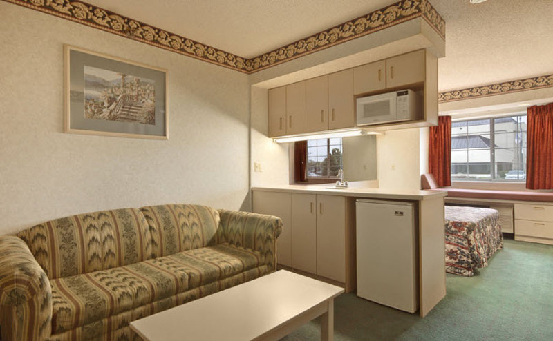 Days Inn - Sunbury, OH