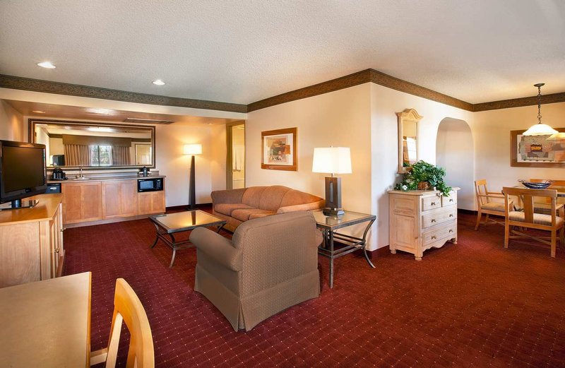 Embassy Suites By Hilton Phoenix North - Phoenix, AZ