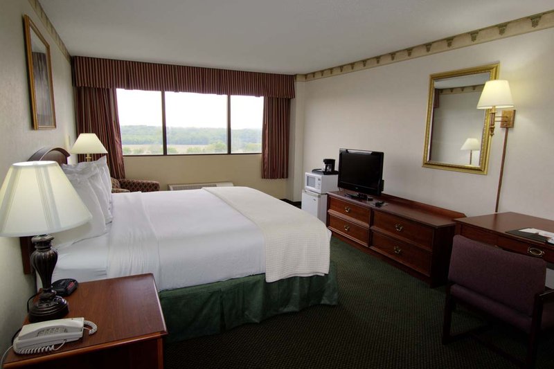 Riverview Inn - Clarksville, TN