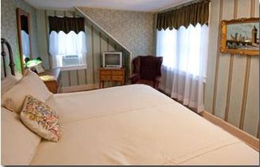 Frog Town Inn - Canadensis, PA