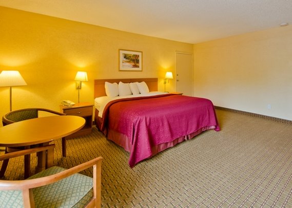 Quality Inn - Tampa, FL