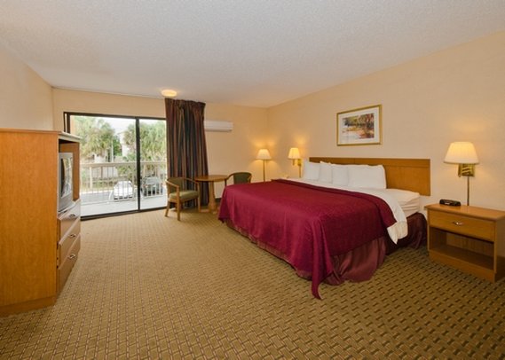 Quality Inn - Tampa, FL