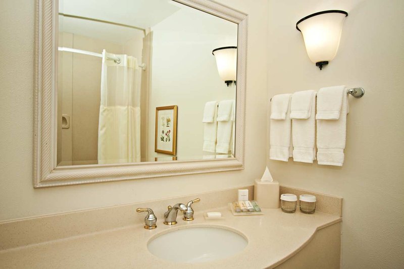 Hilton Garden Inn Dallas/Addison - Addison, TX