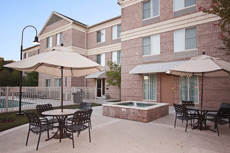 Hilton Garden Inn Dallas/Addison - Addison, TX