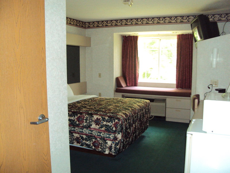 Days Inn - Sunbury, OH