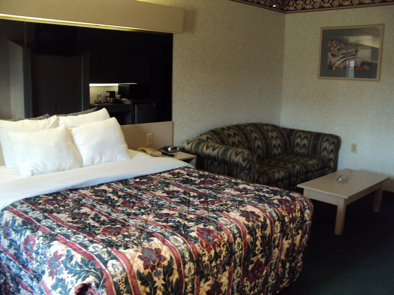 Days Inn - Sunbury, OH