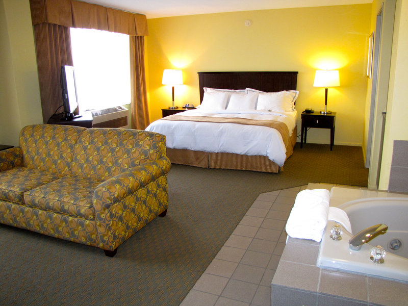 Courtyard By Marriott St Cloud - Saint Cloud, MN