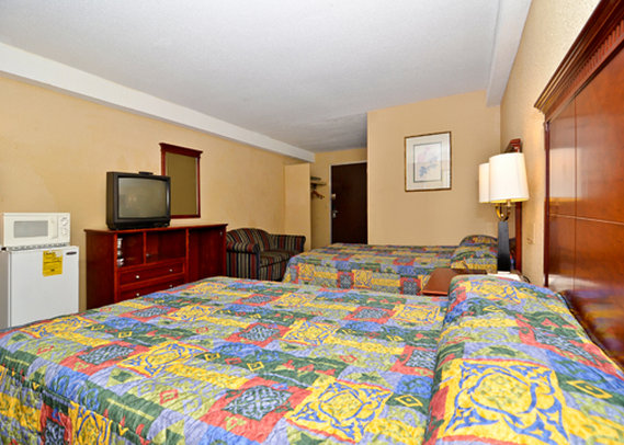 Rodeway Inn-Fort Lee - Petersburg, VA