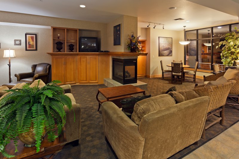 Holiday Inn Express - Seward, AK