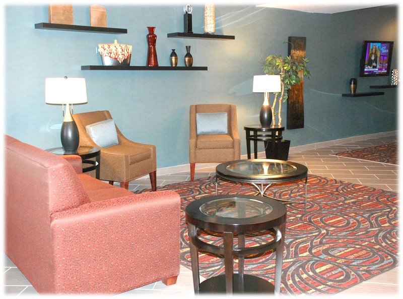 Best Western Plus Schaumburg Hotel & Conference Center - Schaumburg, IL