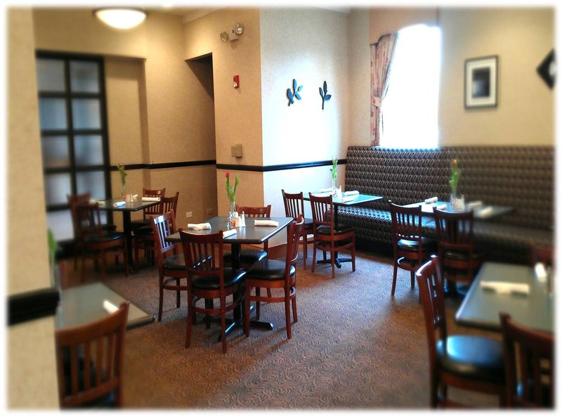 Best Western Plus Schaumburg Hotel & Conference Center - Schaumburg, IL