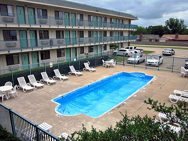 Motel 6 - Garland, TX
