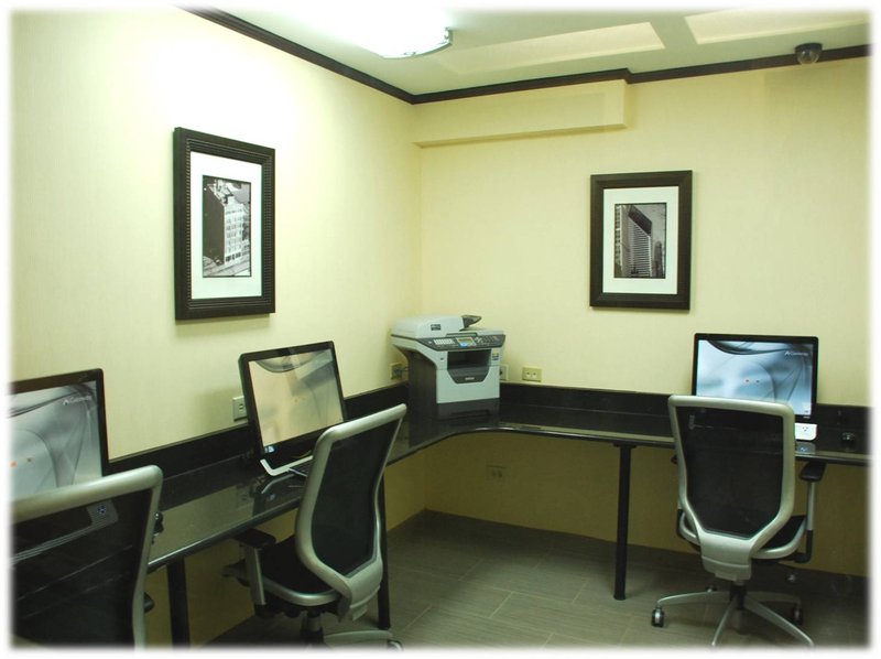 Best Western Plus Schaumburg Hotel & Conference Center - Schaumburg, IL
