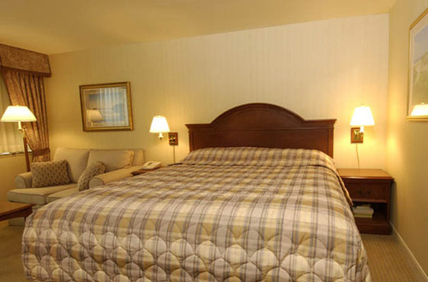Rockville Center Inn - Lynbrook, NY