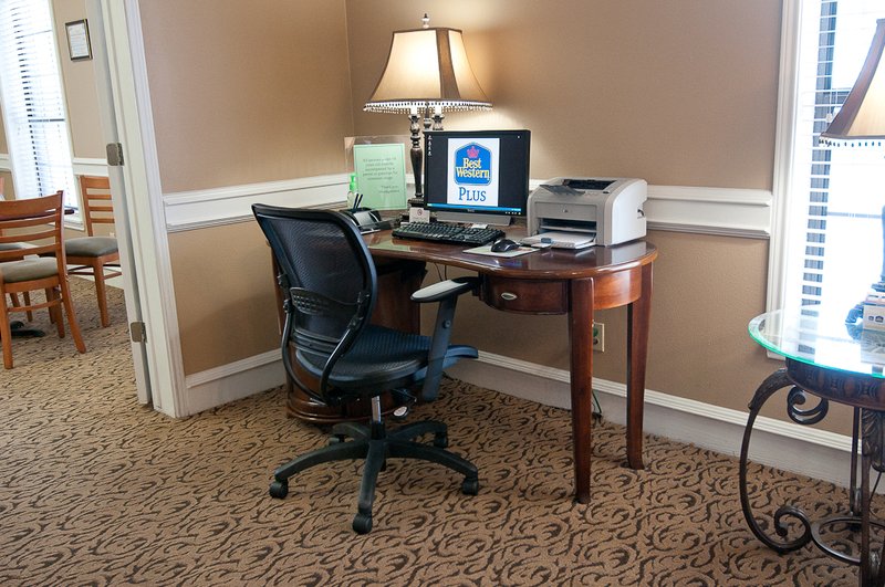 BEST WESTERN Inn Of Brenham - Brenham, TX