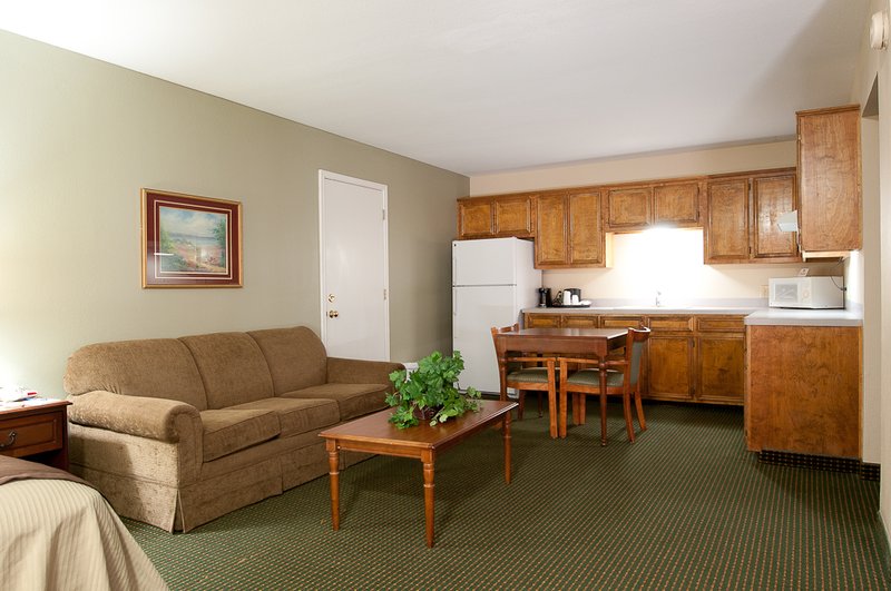 BEST WESTERN Inn Of Brenham - Brenham, TX