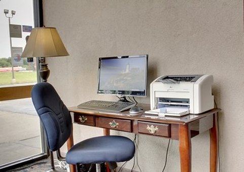 Quality Inn - Foristell, MO