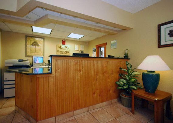 Econo Lodge - Kissimmee, FL