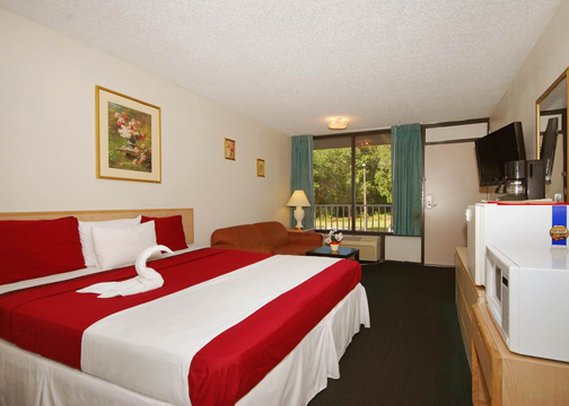 Econo Lodge - Kissimmee, FL