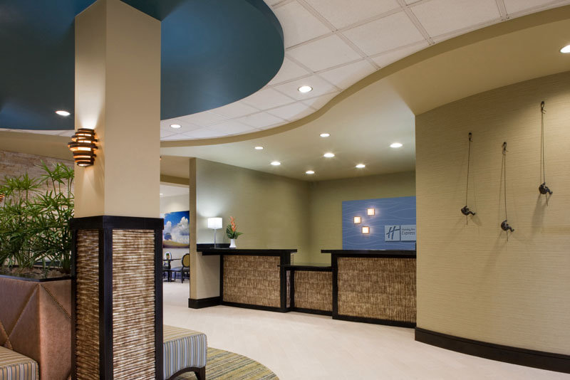 Holiday Inn Express & Suites WAYCROSS - Waycross, GA