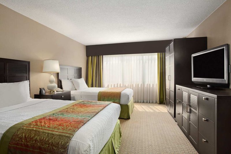 Embassy Suites By Hilton Raleigh Crabtree - Raleigh, NC