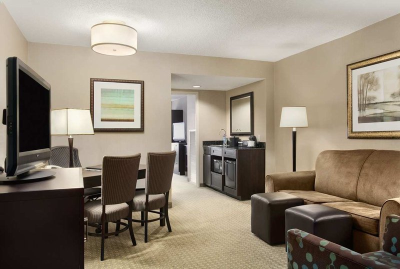 Embassy Suites By Hilton Raleigh Crabtree - Raleigh, NC