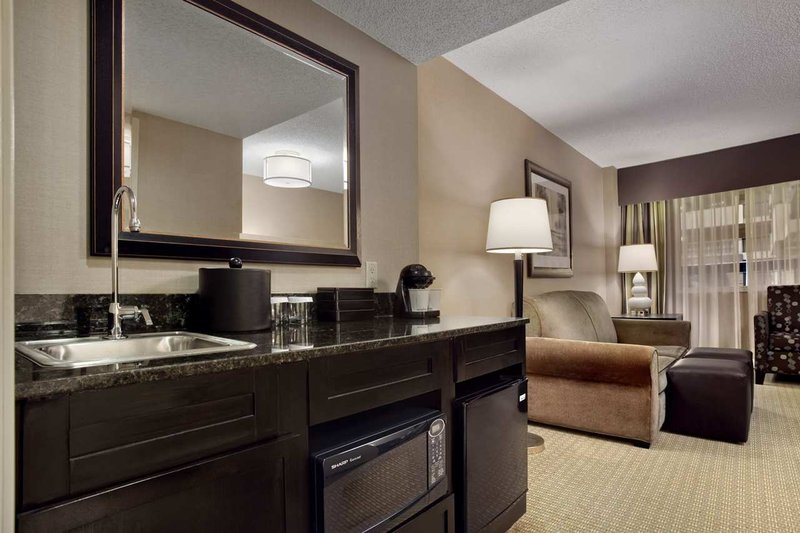Embassy Suites By Hilton Raleigh Crabtree - Raleigh, NC