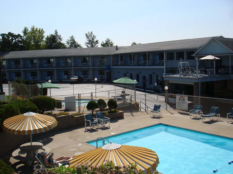 Skyline Hotel & Suites - Wisconsin Dells, WI
