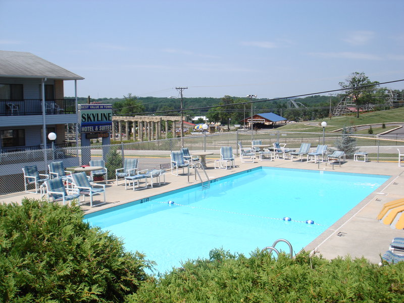Skyline Hotel & Suites - Wisconsin Dells, WI