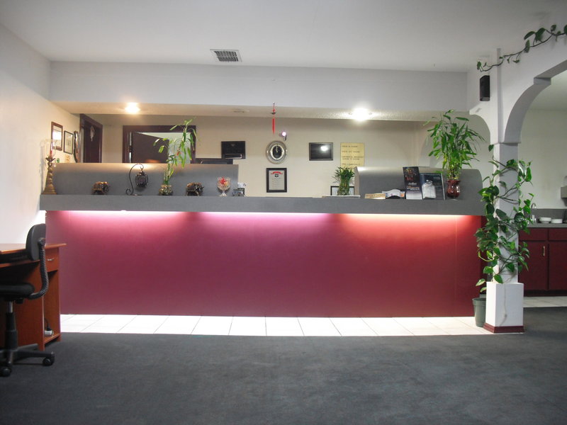 Knights Inn Slaton - Slaton, TX