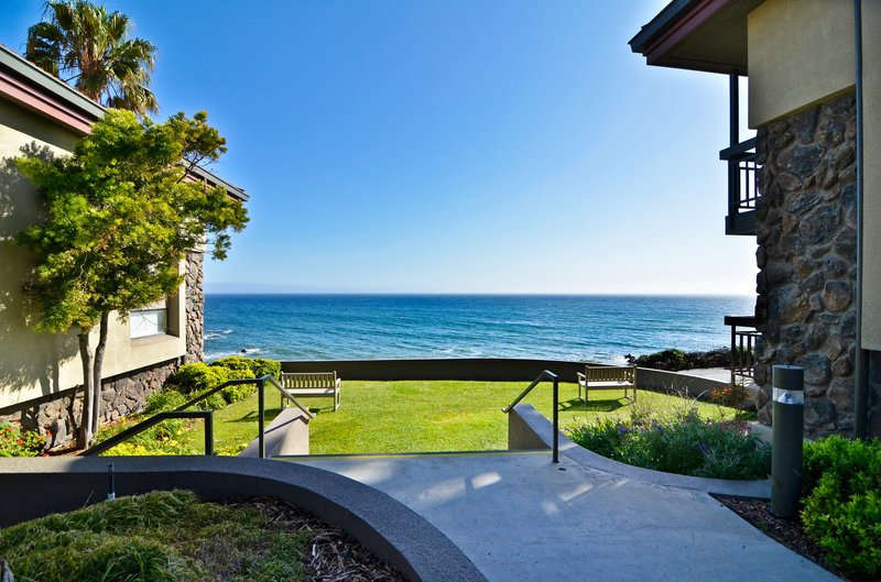 BEST WESTERN PLUS Shelter Cove Lodge - Pismo Beach, CA