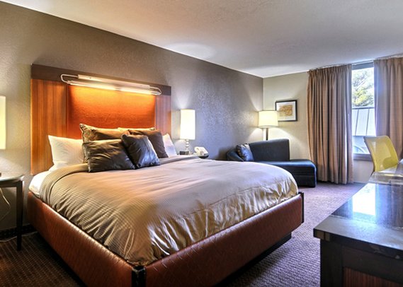 Clarion Hotel Airport/Graceland Area - Memphis, TN