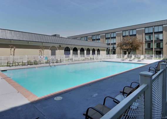 Clarion Hotel Airport/Graceland Area - Memphis, TN