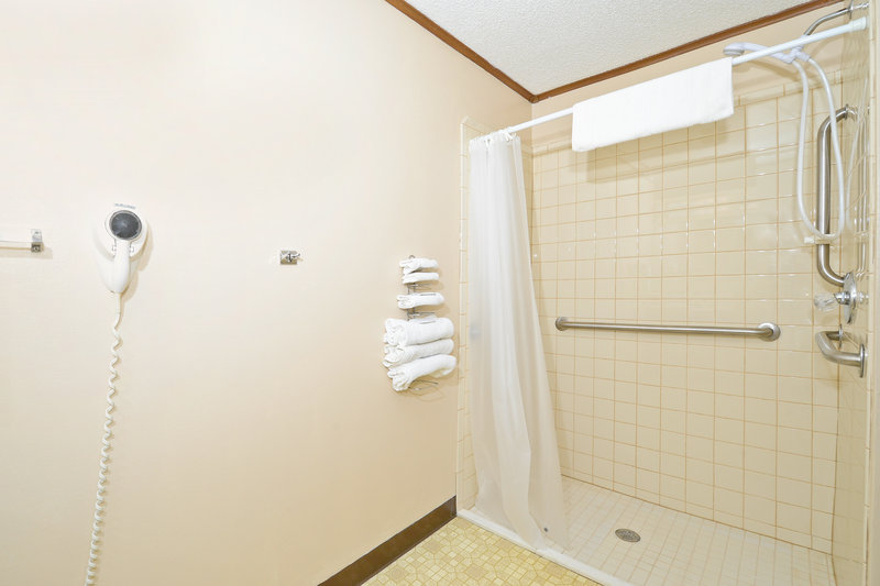 Americas Best Value Inn - Covington, VA