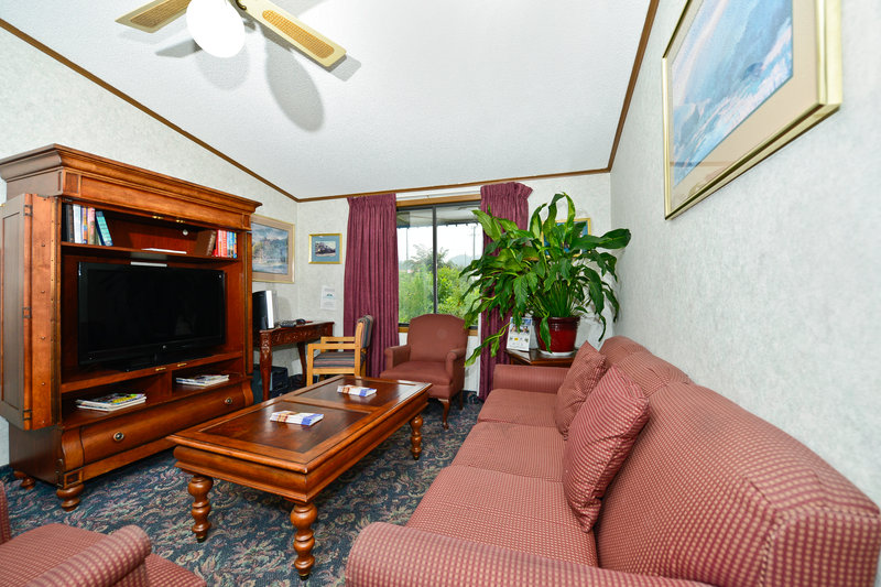 Americas Best Value Inn - Covington, VA